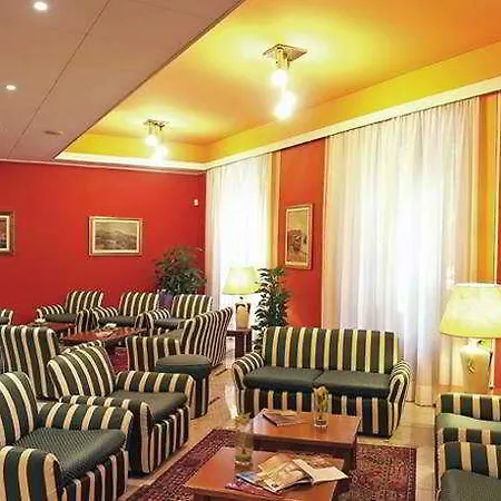 Hotel Boston 4*