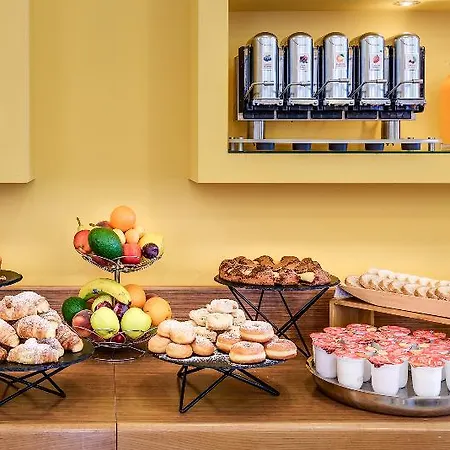 Boston Hotel 4*